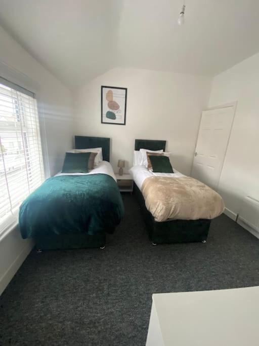 3-Bed Home From Home, Sleeps 6, Great For Contractors, Close To Gulliver'S Valley Theme Park, Free Parking, Hot Tub, Couple Retreat Sheffield Kültér fotó