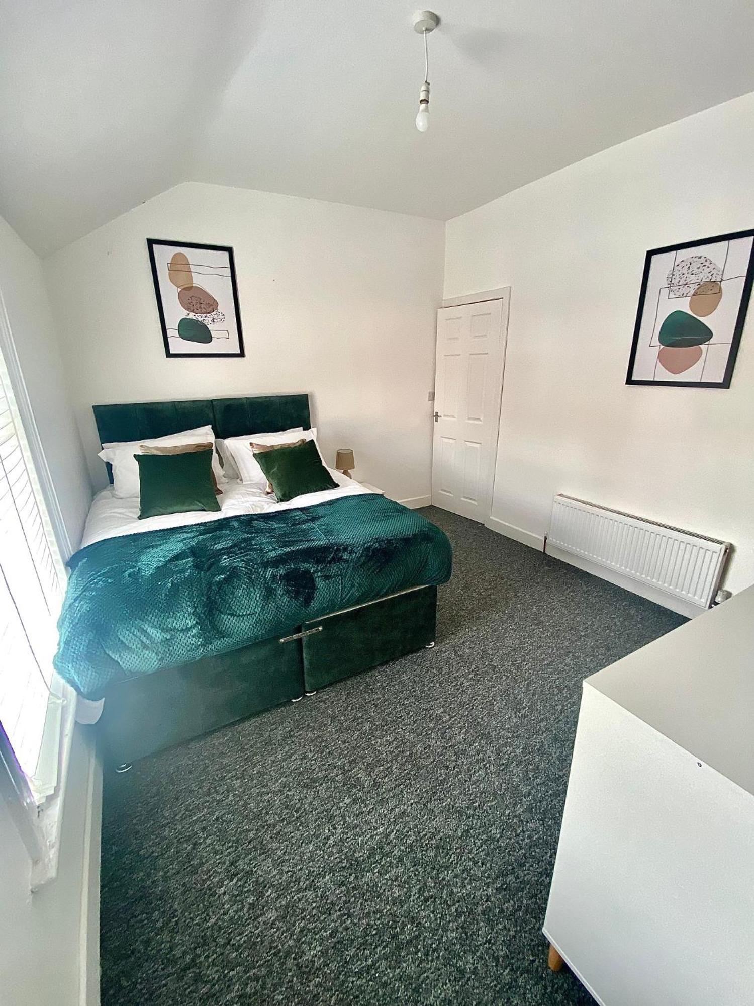 3-Bed Home From Home, Sleeps 6, Great For Contractors, Close To Gulliver'S Valley Theme Park, Free Parking, Hot Tub, Couple Retreat Sheffield Kültér fotó