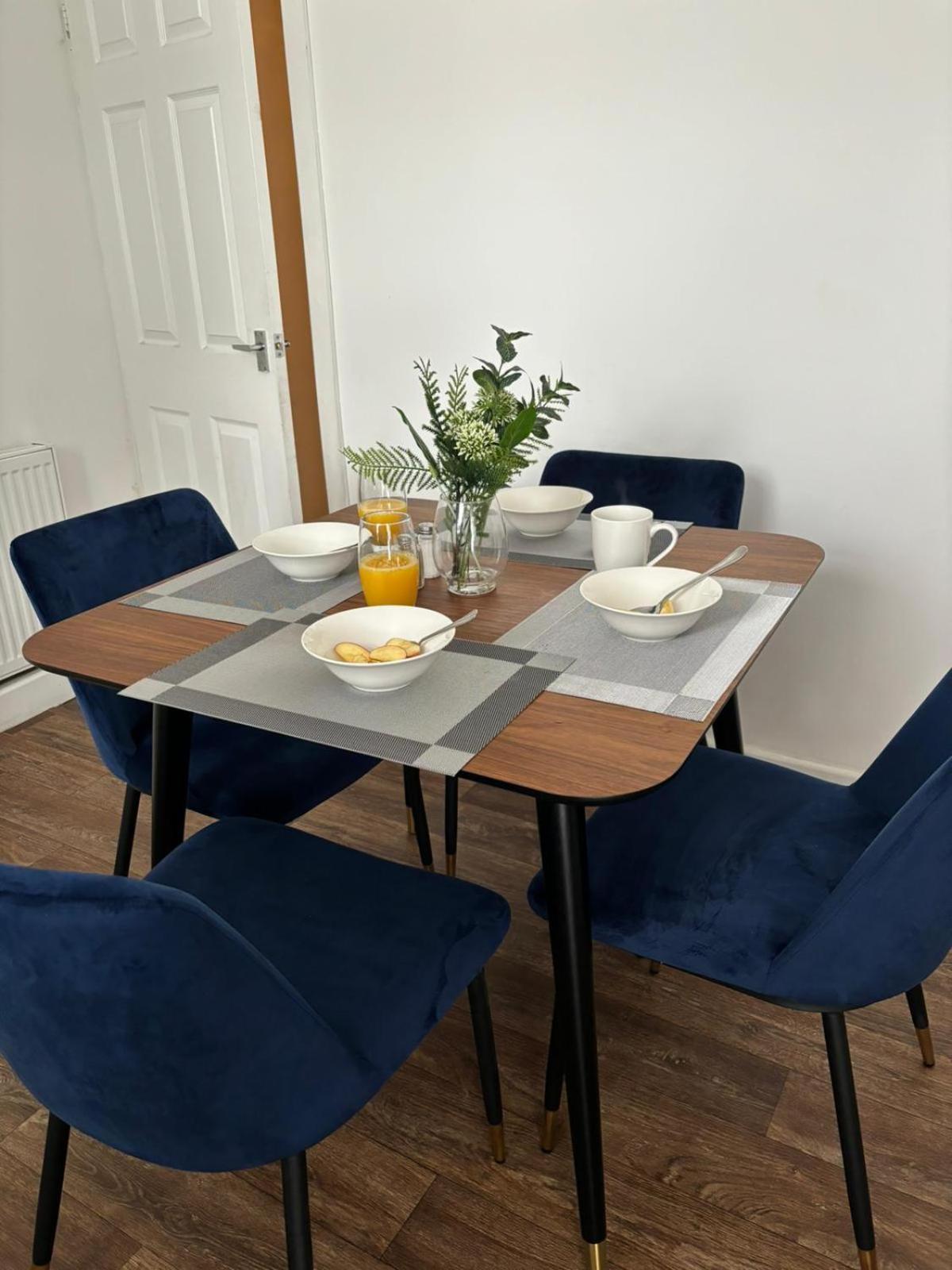 3-Bed Home From Home, Sleeps 6, Great For Contractors, Close To Gulliver'S Valley Theme Park, Free Parking, Hot Tub, Couple Retreat Sheffield Kültér fotó